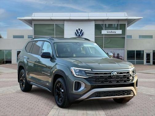2025 Volkswagen Atlas 2.0T Peak Edition