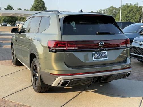 2025 Volkswagen Atlas 2.0T Peak Edition