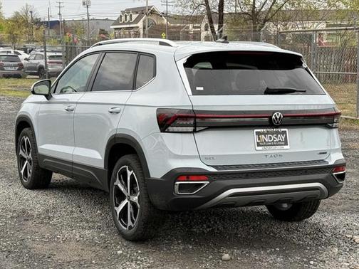 2025 Volkswagen Taos 1.5T SEL
