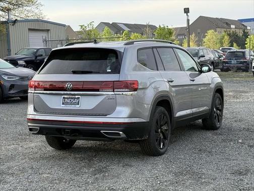 2025 Volkswagen Atlas 2.0T SE w/Technology 4MOTION