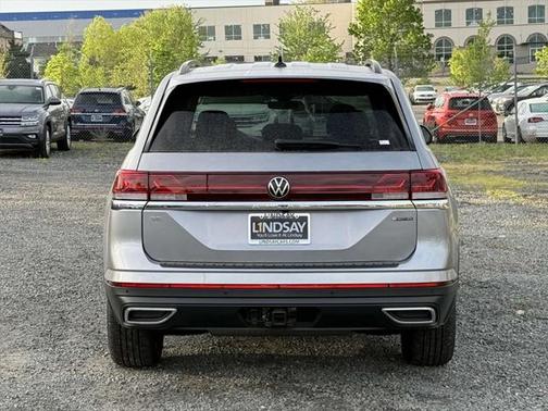 2025 Volkswagen Atlas 2.0T SE w/Technology 4MOTION