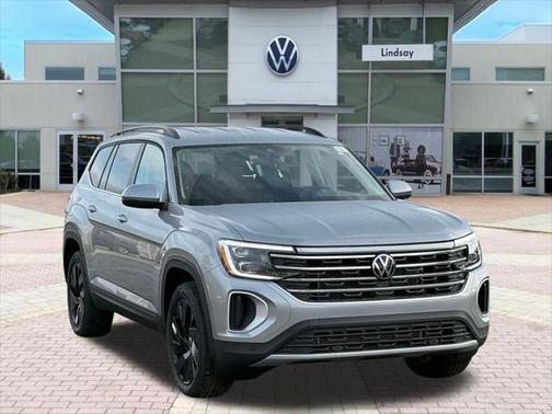 2025 Volkswagen Atlas 2.0T SE w/Technology 4MOTION