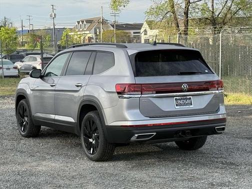 2025 Volkswagen Atlas 2.0T SE w/Technology 4MOTION
