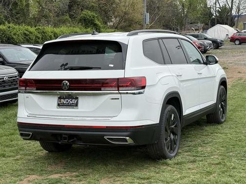 2025 Volkswagen Atlas 2.0T SE w/Technology 4MOTION