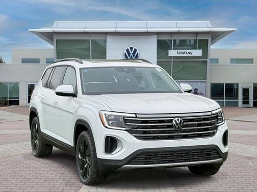 2025 Volkswagen Atlas 2.0T SE w/Technology 4MOTION