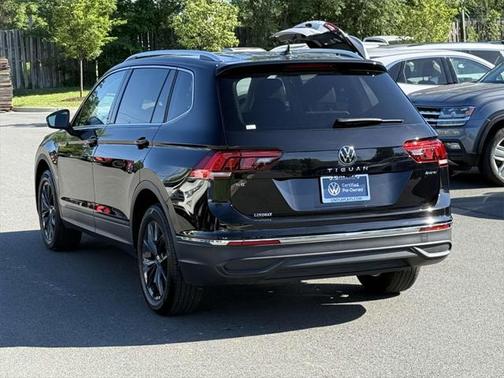 2024 Volkswagen Tiguan 2.0T SE 4MOTION