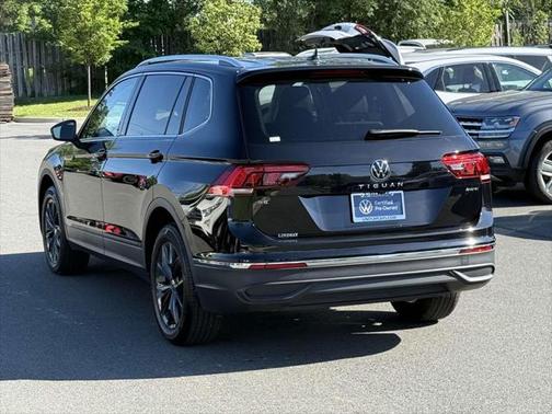 2024 Volkswagen Tiguan 2.0T SE 4MOTION