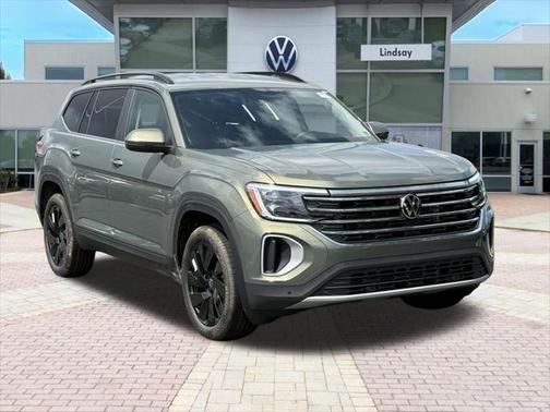 2025 Volkswagen Atlas 2.0T SE w/Technology 4MOTION