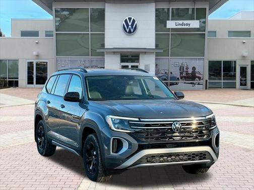 2025 Volkswagen Atlas 2.0T Peak Edition