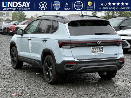 2025 Volkswagen Taos 1.5T SE Black
