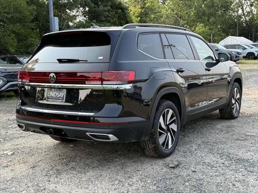 2025 Volkswagen Atlas 2.0T SE w/Technology 4MOTION