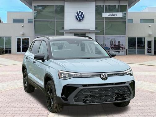 2025 Volkswagen Taos 1.5T SE Black