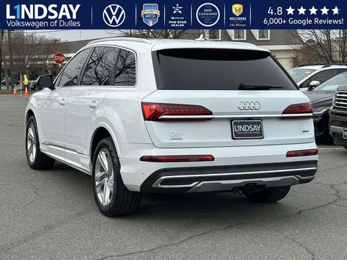 2023 Audi Q7 55 Premium Plus