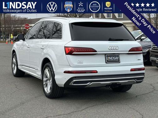 2023 Audi Q7 55 Premium Plus