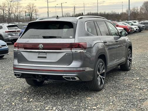 2025 Volkswagen Atlas 2.0T SEL Premium R-Line 4MOTION