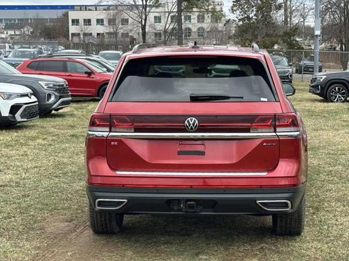 2025 Volkswagen Atlas 2.0T SE w/Technology 4MOTION