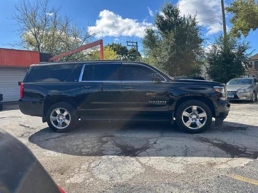 2020 Chevrolet Suburban LT