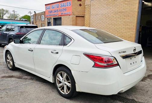 Pearl White 2014 Nissan Altima 2.5 SV
