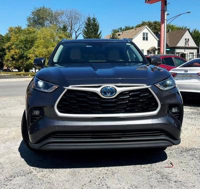 2021 Toyota Highlander Hybrid XLE