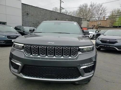 2024 Jeep Grand Cherokee Summit