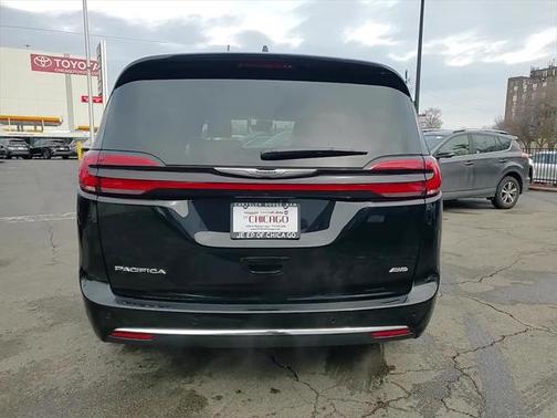 2025 Chrysler Pacifica L