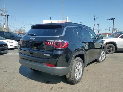 2025 Jeep Compass Latitude