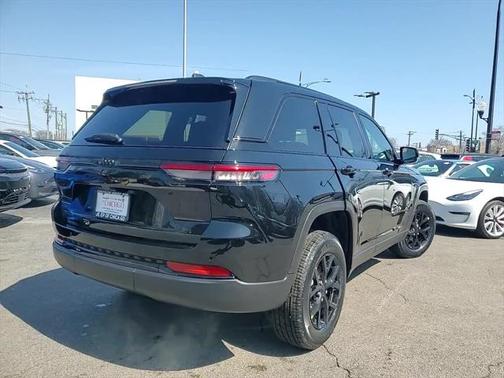2025 Jeep Grand Cherokee Altitude