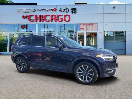 2019 Volvo XC90 T6 Momentum