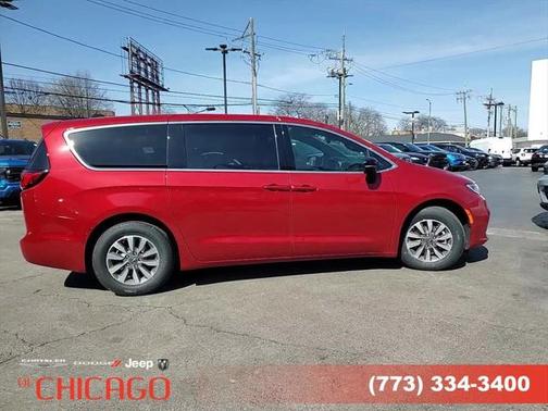 2025 Chrysler Pacifica Hybrid Select