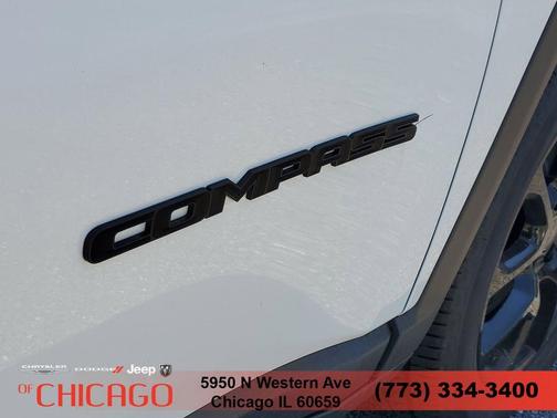 Bright White Clearcoat 2026 Jeep Compass Latitude