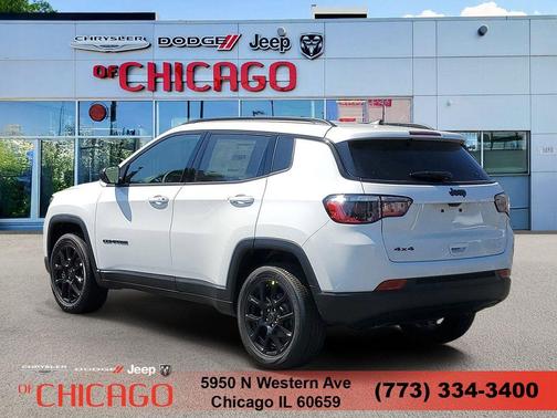 Bright White Clearcoat 2026 Jeep Compass Latitude