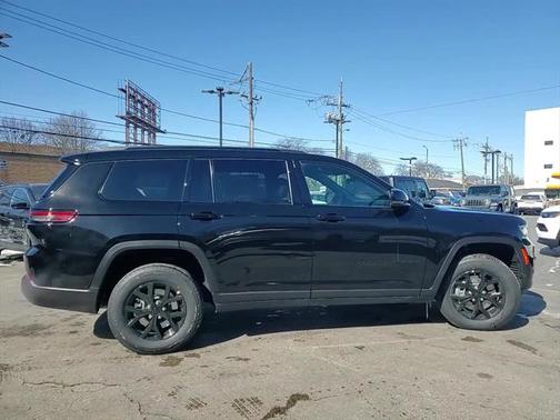 2025 Jeep Grand Cherokee L Altitude