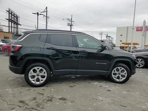 2025 Jeep Compass Latitude