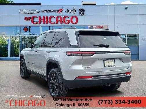 Silver Zynith 2026 Jeep Grand Cherokee Laredo