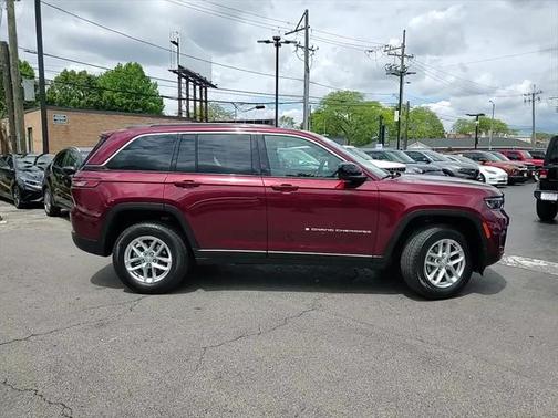 2025 Jeep Grand Cherokee Laredo