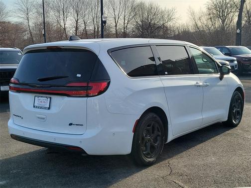 2024 Chrysler Pacifica Hybrid S Appearance Pkg