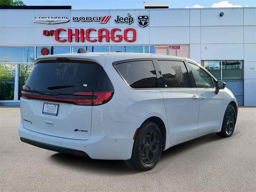 2024 Chrysler Pacifica Hybrid S Appearance Pkg