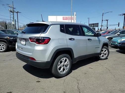 2025 Jeep Compass Sport