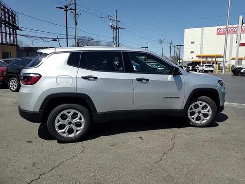 2025 Jeep Compass Sport