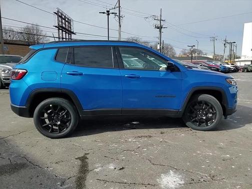2025 Jeep Compass Latitude