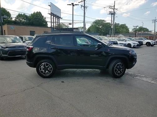 2025 Jeep Compass Trailhawk
