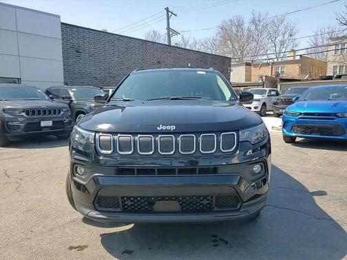 2022 Jeep Compass Latitude Lux