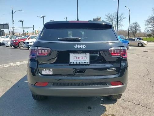 2022 Jeep Compass Latitude Lux