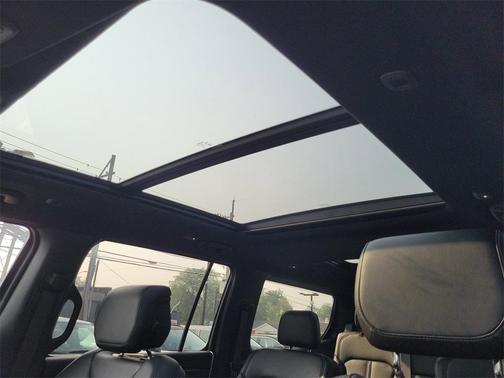 2024 Jeep Wagoneer Series II Carbide 4x4