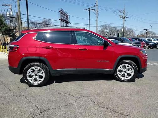 2025 Jeep Compass Latitude
