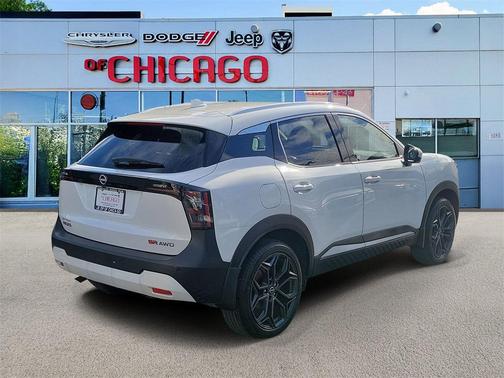 2025 Nissan Kicks SR