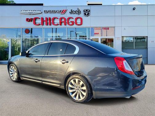 2014 Lincoln MKS Base