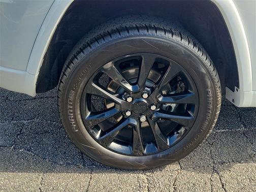 2022 Jeep Grand Cherokee Laredo