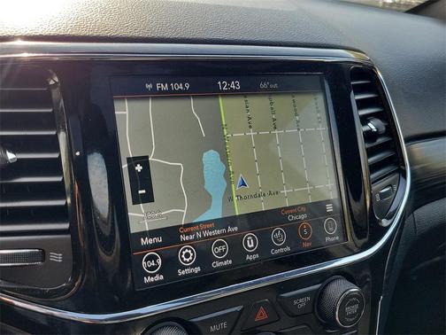 2022 Jeep Grand Cherokee Laredo