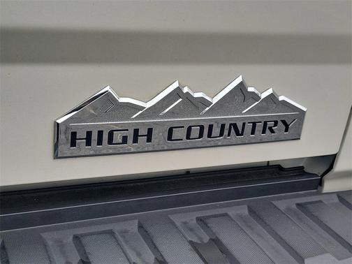 2015 Chevrolet Silverado 1500 High Country